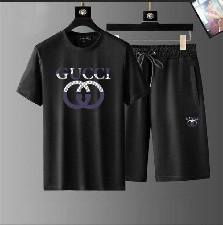 Picture of Gucci Shirt Pant Suits _SKUGucciM-5XL12yn13822062